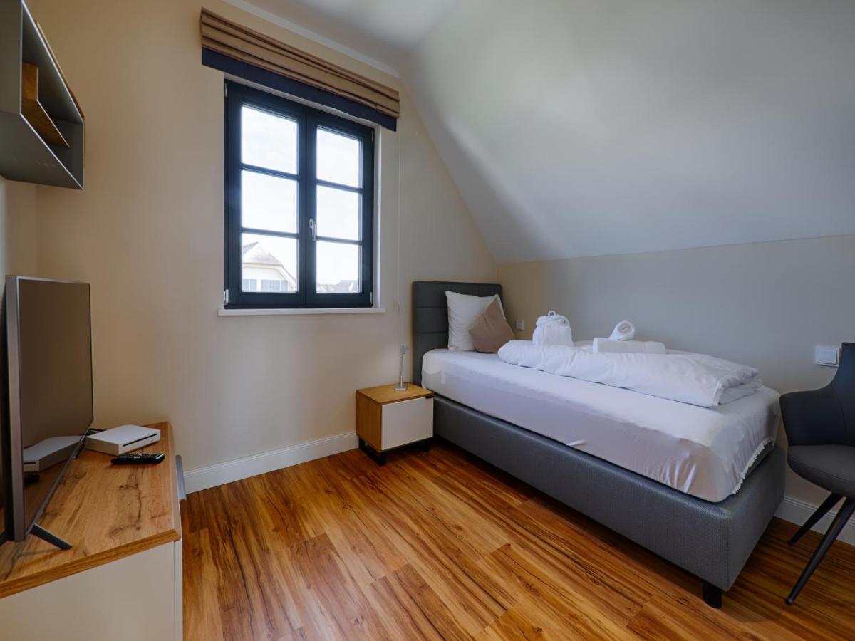 Reetland Am Meer - Premium Reetdachvilla Mit 3 Schlafzimmern, Sauna, Kamin Und Massagesessel F05 Dranske Ngoại thất bức ảnh