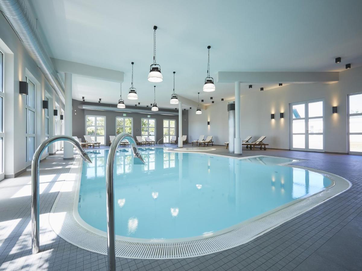 Reetland Am Meer - Premium Reetdachvilla Mit 3 Schlafzimmern, Sauna, Kamin Und Massagesessel F05 Dranske Ngoại thất bức ảnh